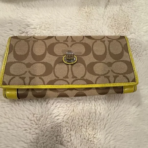 This is a Coach Avery leather hobo shoulder bag in a yellow (chartreuse) color w - Picture 5 of 7